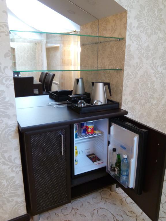Premier Hotel Bishkek Rum bild