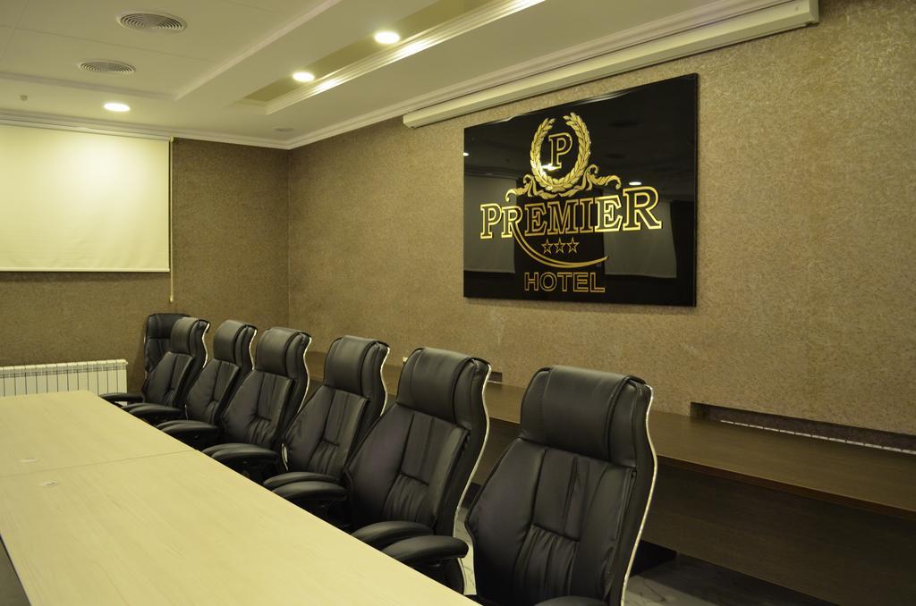 Premier Hotel Bishkek Exteriör bild