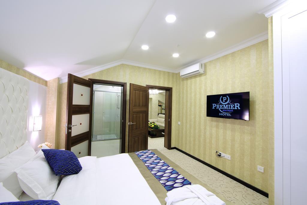 Premier Hotel Bishkek Exteriör bild